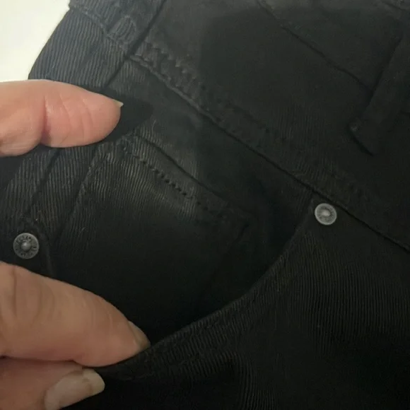 New Delia’s Skylar Black Jeans Short size 6 - Picture 3 of 6